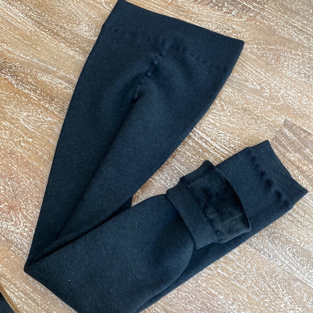 Soft lined black leggings